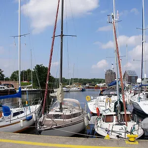  Lodge Baltic